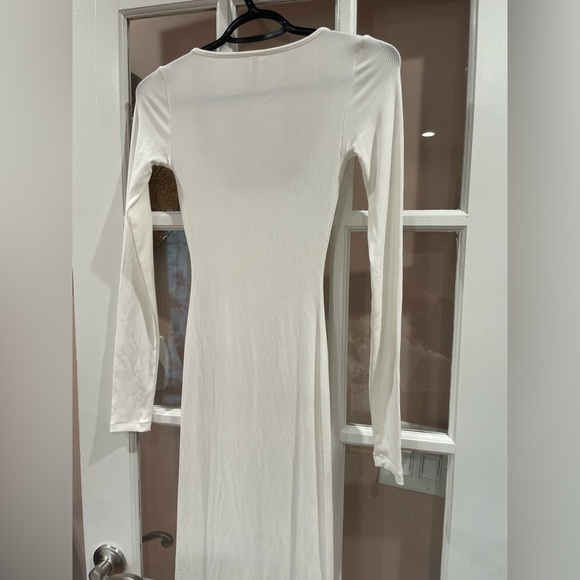 SKIMS White Lounge Long Sleeve Maxi Dress size xs - Picture 7 of 9